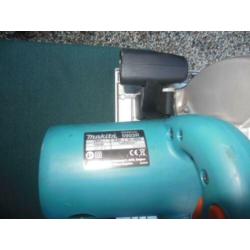 Zgan handcirkelzaag van makita,..type 5903