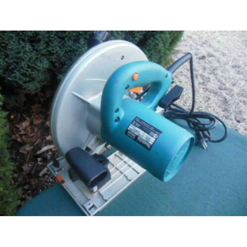 Zgan handcirkelzaag van makita,..type 5903
