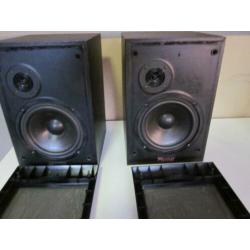 Magnat Viva Technologics speakers