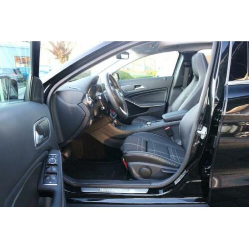 Mercedes-Benz GLA-Klasse 250 Prestige Panoramadak Stoelverwa