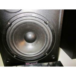 Magnat Viva Technologics speakers