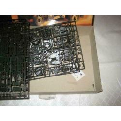 D-132,revell 1-35,nr,030030,bedford ql + 6pdr gun