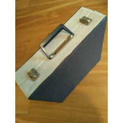 Vintage platenkoffer met verleden