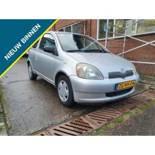 Toyota Yaris 1.0-16V VVT-i Sol