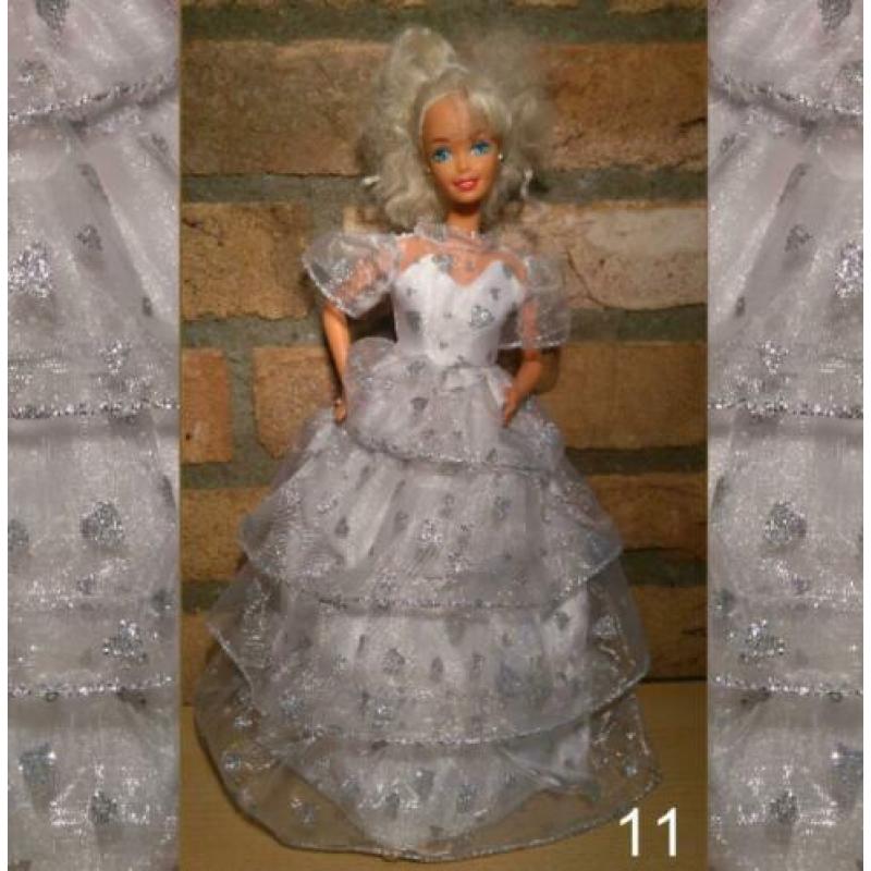 Jurken, kleding voor Barbiepop. Handwerk, handgemaakt