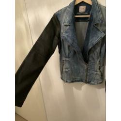 Guess jeans jack met leren mouwen