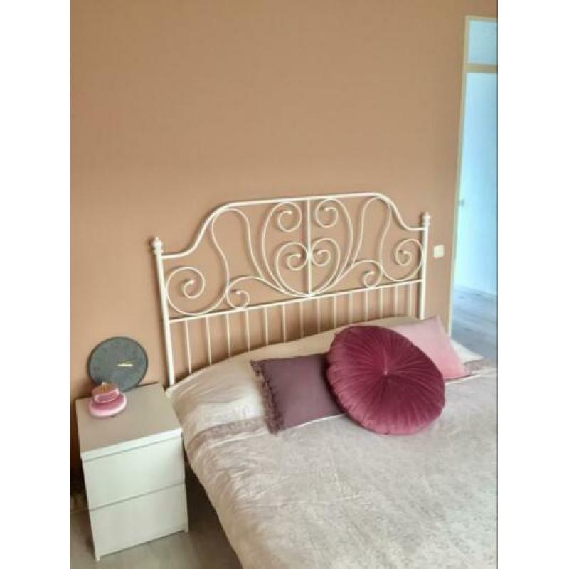 Bed Leirvik Ikea 160x200 wit incl. matras en lattenbodem