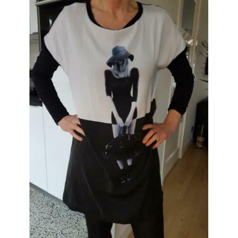 Leuke kleurige tunieks