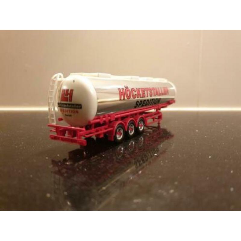 Herpa 1/87 tankoplegger Hoecketstaller