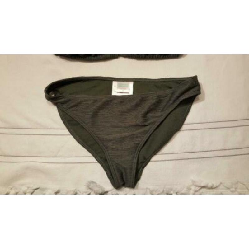 bikini maat m