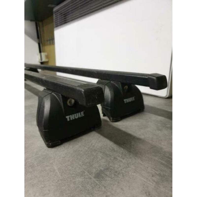 Dakdragers van het merk thule voor een Seat ibiza st