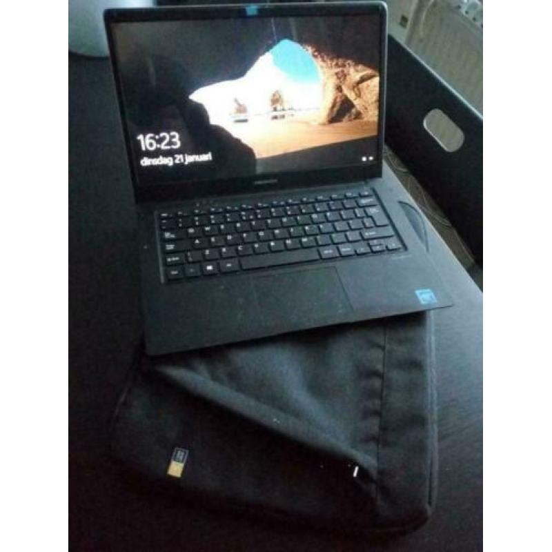 Laptop 14,5 inch met officiele Win 10 OS Z.G.A.N