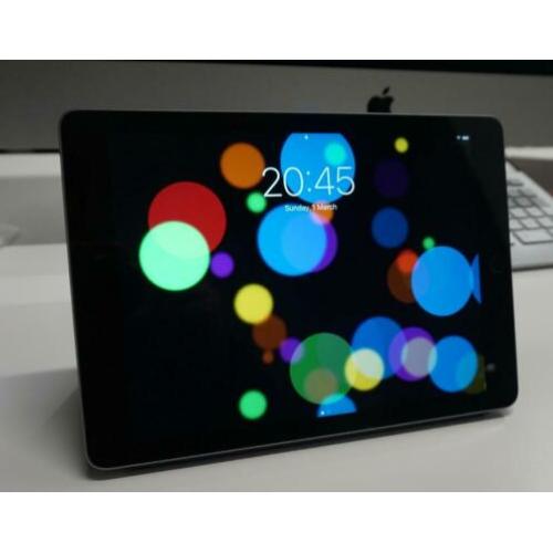 iPad 2018 (128GB, wifi, space grey, 6th gen)