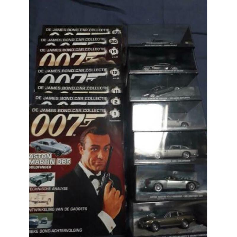 James Bond Aston Martin 7x met magazine