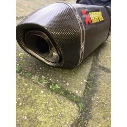 Akrapovic sport uitlaat demper Carbon z750