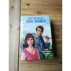 Verschillende romans van 1 schrijver 20 boeken voor 25 euro