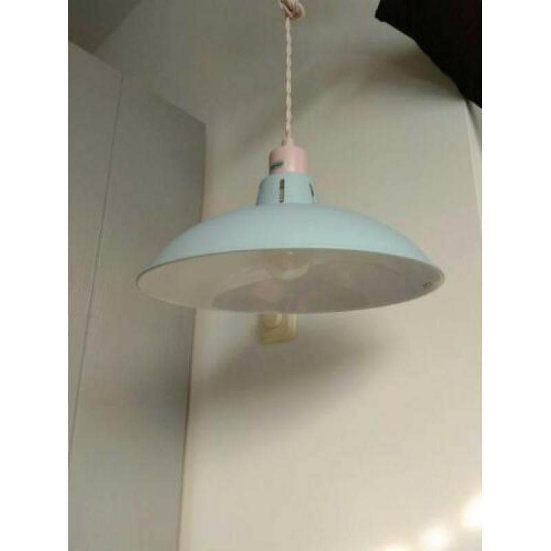 Mooie hanglamp blauw met roze