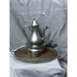 Tinnen servies