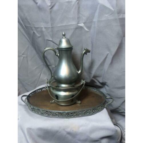 Tinnen servies