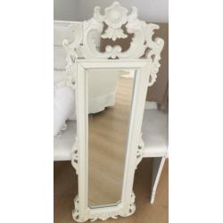 Roomkleurige spiegel (brocant, barok)