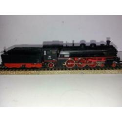 Te koop een mooie marklin 18478 locomotiet met tender