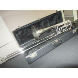 115.Trombone King 2105 5B met kwartventiel