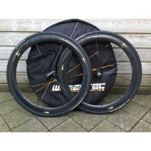 Mavic Cosmic SLE exalith carbon race wielen