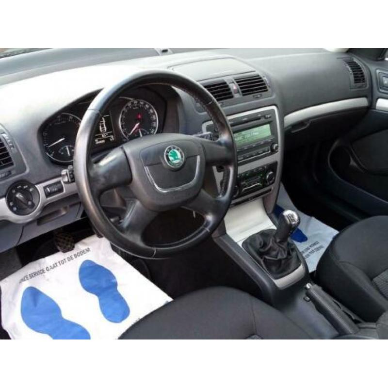Skoda Octavia 1.2 TSI Elegance Xenon-Ecc-Pdc-LMV''16