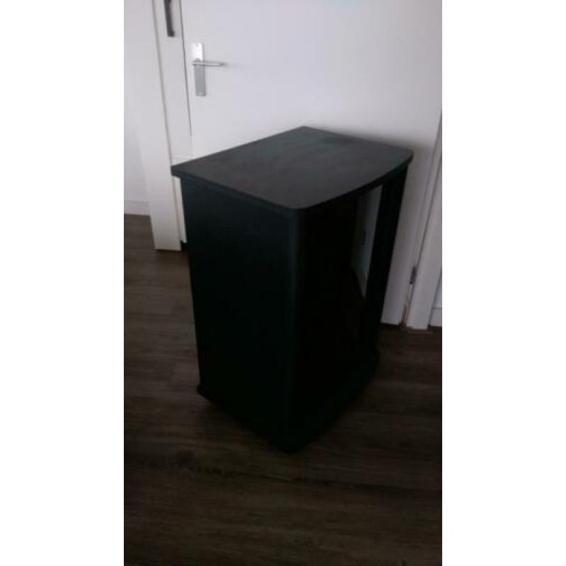tv kastje op wieltjes - zwart - zeer goede staat