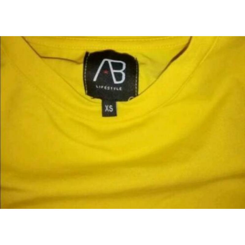 AB shirt xs