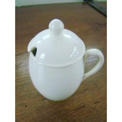 Antiek creamware Wedgwood mosterdpotje