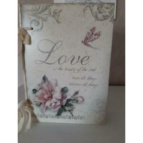 Groot decoratie boek van hout!