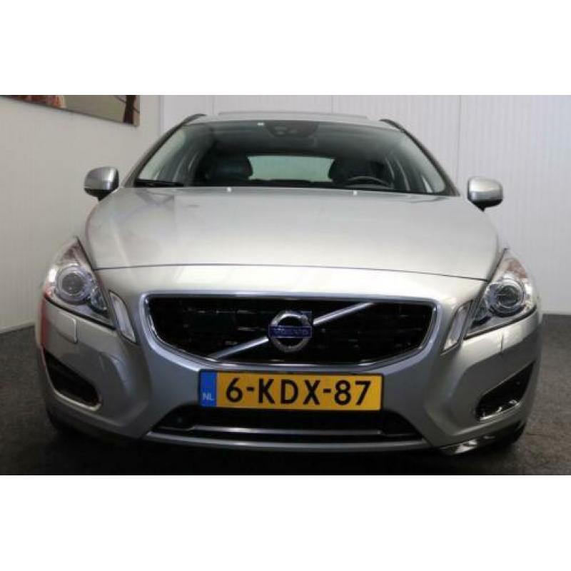 Volvo V60 2.4 D6 MARGE ! AWD Plug-In Hybrid Summum LEDER NAV