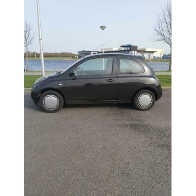 Nissan Micra trekhaak airco netjes