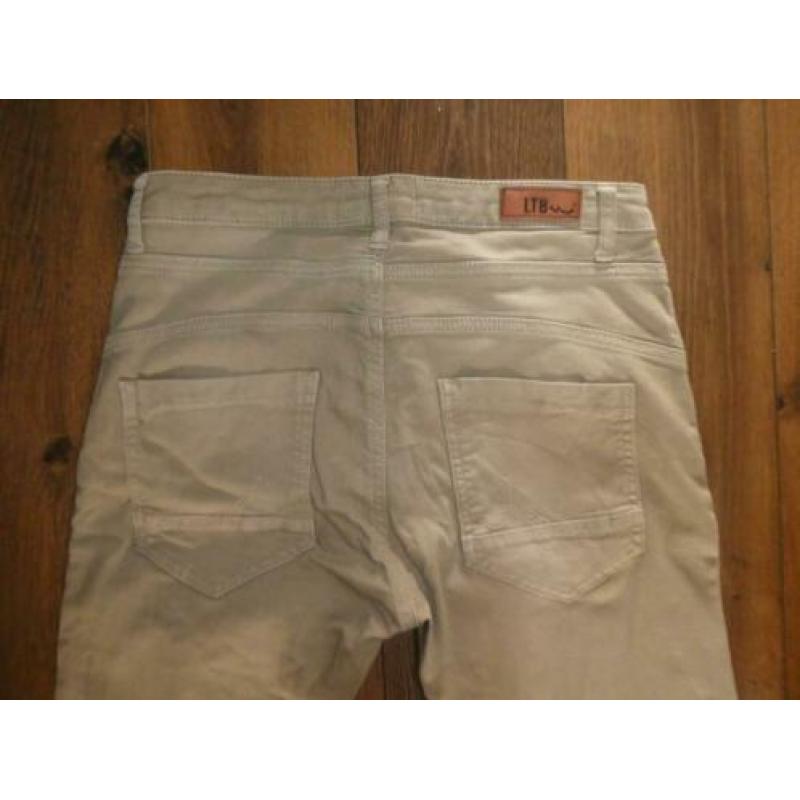 Mooie Beige LTB Margie broek, baggy maat 28