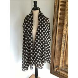 Silver wollen shawl