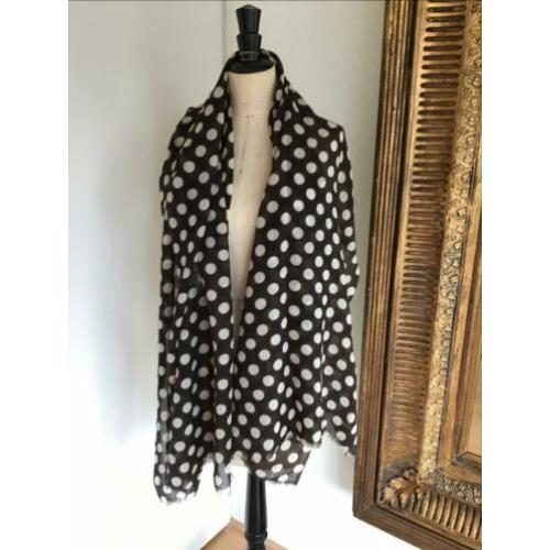 Silver wollen shawl