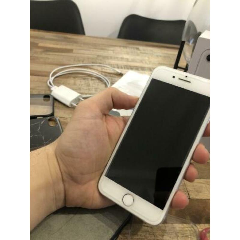 iPhone 8 Wit (+GARANTIE) +Doos+New Screenprotector+Hoesjes!!