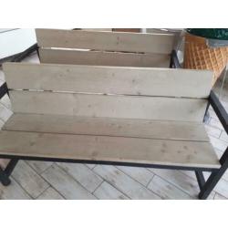 Bank van steigerhout , 2 banken te koop .