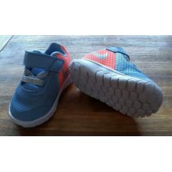 Nike maat 17