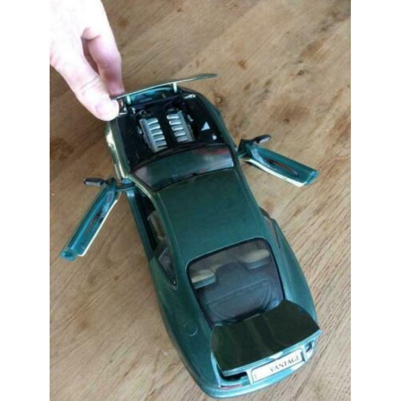 Modelauto Aston Martin