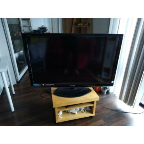Sharp Aquos LC46 DH77E LCD Televisie