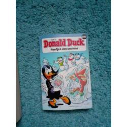 Donald duck pockets