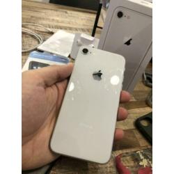 iPhone 8 Wit (+GARANTIE) +Doos+New Screenprotector+Hoesjes!!
