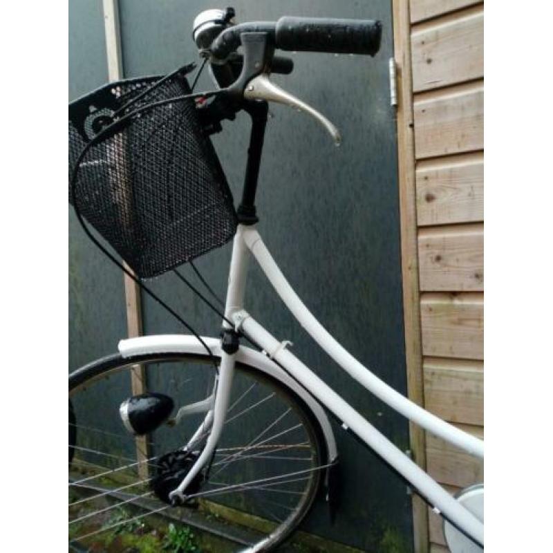 Damesfiets, batavus, wit/zwart gelakt
