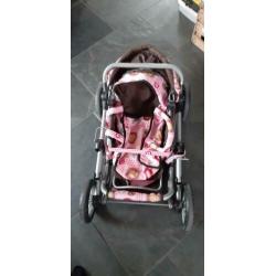 Poppenwandelwagen