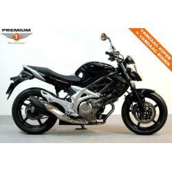 Suzuki SFV 650 GLADIUS (bj 2012)