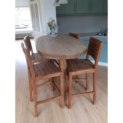 Mooie houten barstoelen (4) en bartafel
