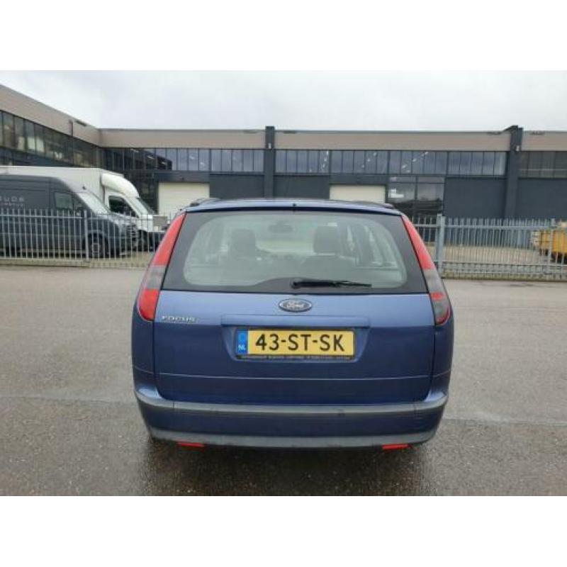 Ford Focus Wagon 1.6-16V Titanium AIRCO,CRUISE,LEDER, 2 X SL