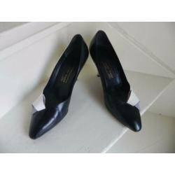 2294 VINTAGE Bruno Magli designers high heels pumps 40 41